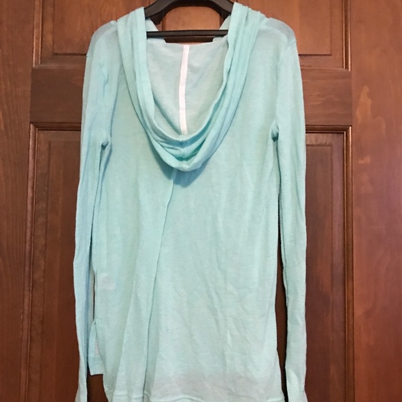 Teal light weight hoodie - Picture 2 of 2